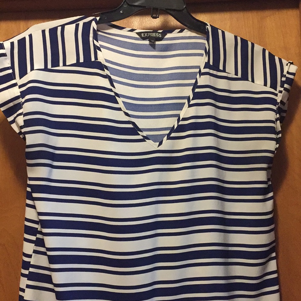 Size Large express V Neck